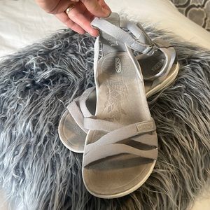 Grey Keen sandals Size 8